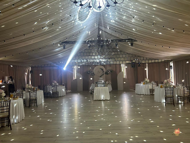 Основной зал  в «Усадьба Кобрино» фотография №2