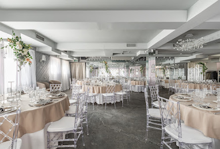 Большой зал  в Основной зал