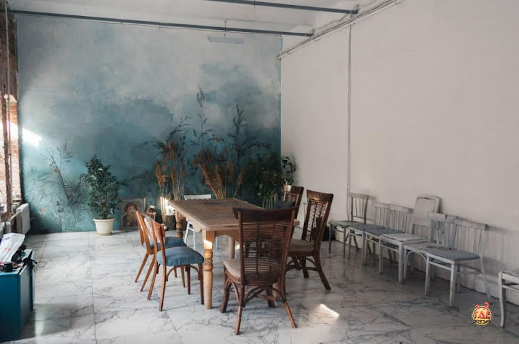 Основной зал в «Handle» фотография №9