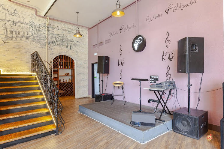 Основной зал  в «Шато Манави на Адмирала Лазарева» фотография №4