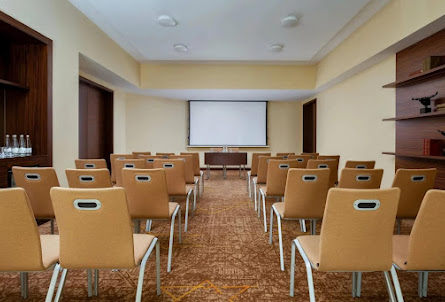 Зал «Стравинский» в Зал «Глинка»