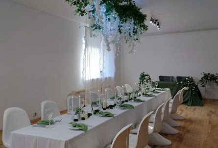 Основной зал в Основной зал