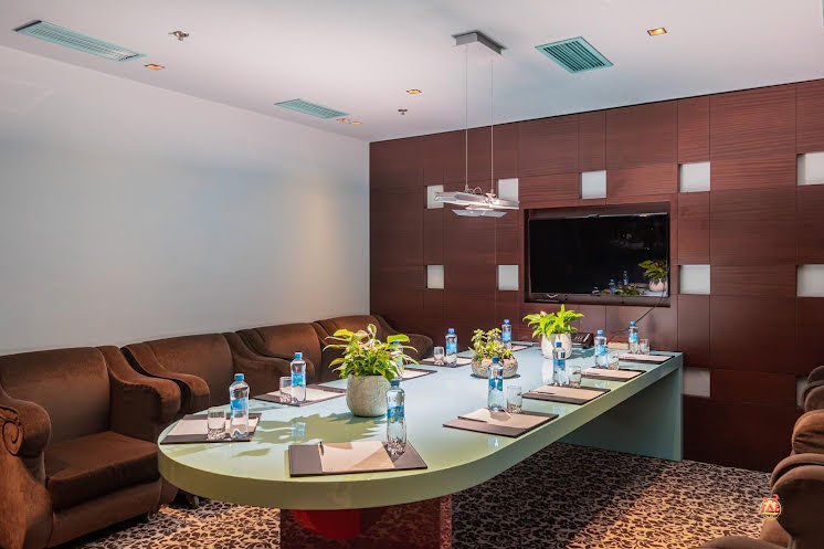 Переговорная комната "Office 99" в «Domina St. Petersburg» фотография №1