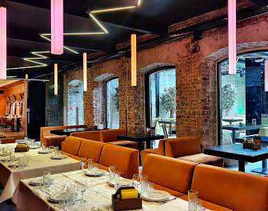  ресторан «Хац Хаус» на Рабочей