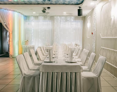  ресторан В двух шагах на Королева