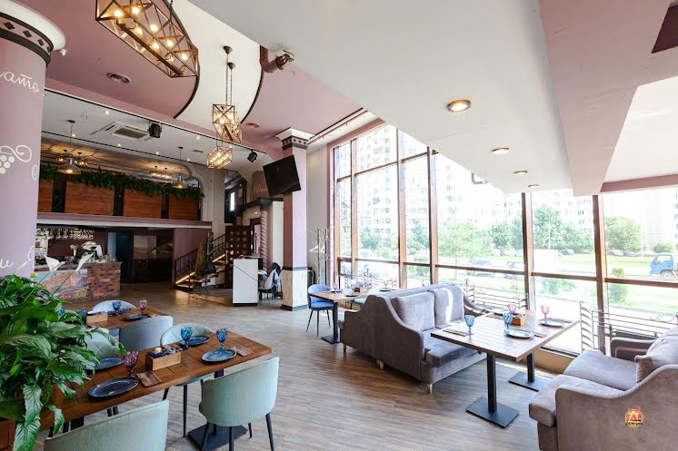 Основной зал  в «Шато Манави на Адмирала Лазарева» фотография №13