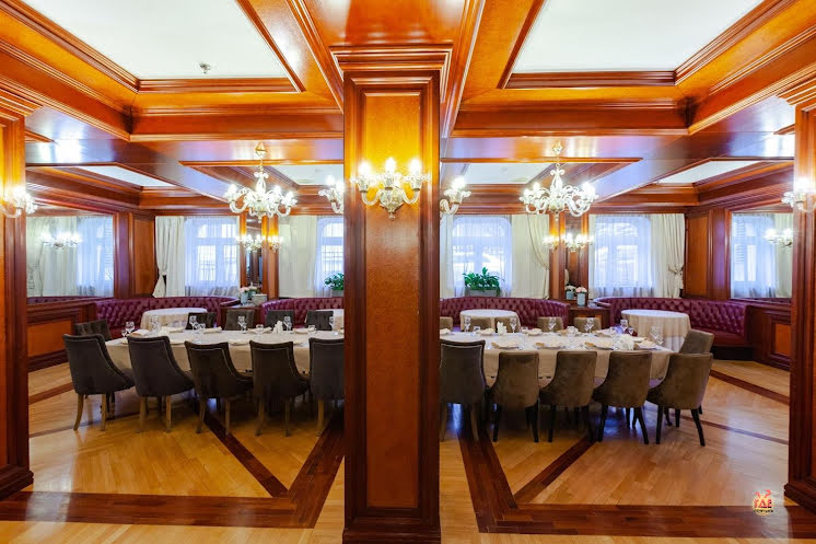 Банкетный зал ресторана «Айхал» в «На Казачьем» фотография №4