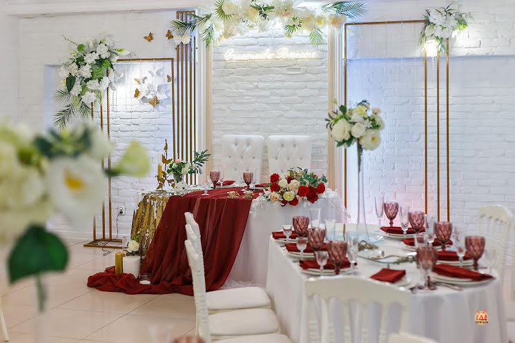 Большой зал в «Мон Амур» фотография №19