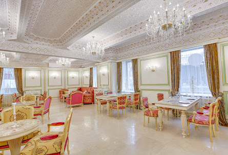 Основной зал в Малый зал