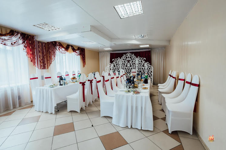 Зал «Золотой» в «Столовая ВГТУ» фотография №3