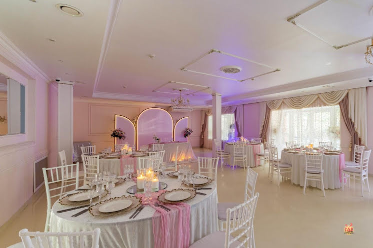 Белый зал в «Кирочный двор» фотография №8