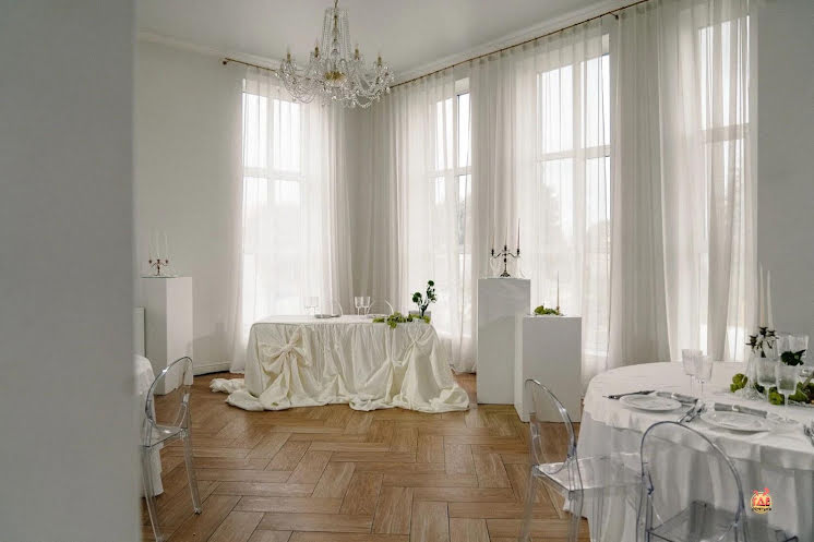 Зал на 2 этаже в «Amore House» фотография № 1