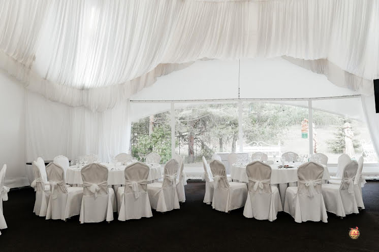 Большой шатер в «Волжская деревня» фотография №15