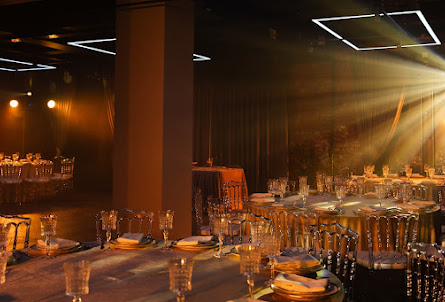 Зал на 100 персон  в Зал на 100 персон 