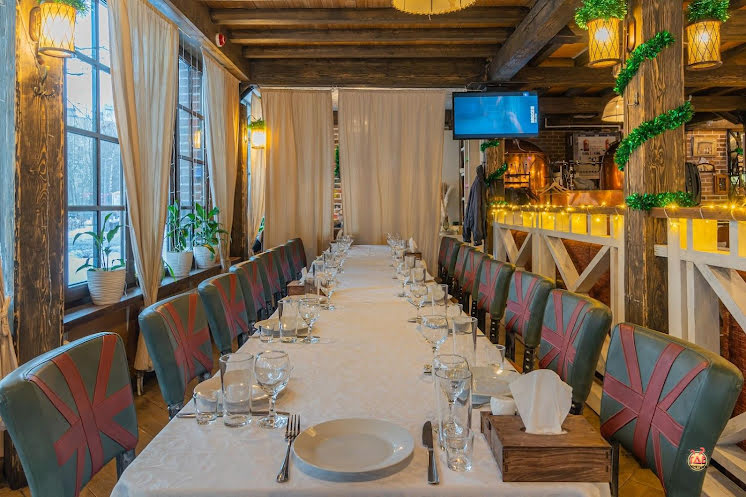 Зал 1-й этаж в «Место Встречи на Композиторов» фотография №2