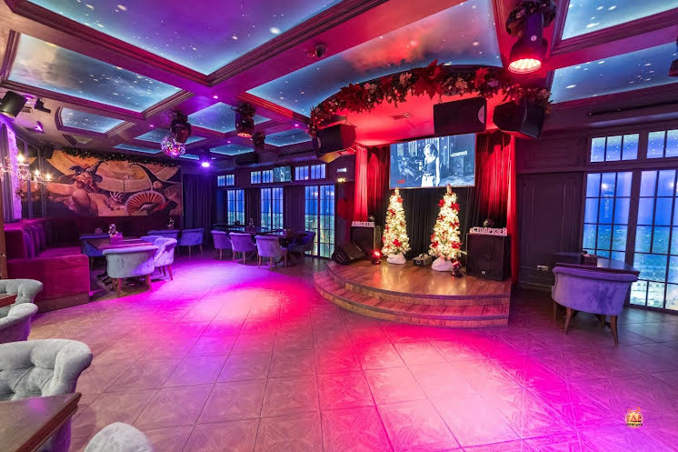 Основной зал в «Сто Друзей» фотография №15