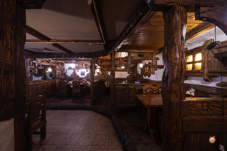 Зал ресторана  в «Три перца» фотография №11