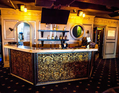  ресторан ИКRA. Restoclub & karaoke