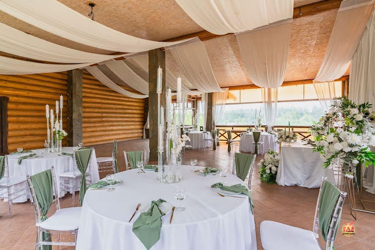 Веранда на озере в «Конюшня» фотография №6