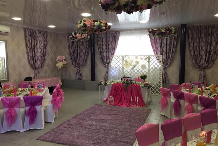 Основной зал  в «Сорри мама» фотография №1