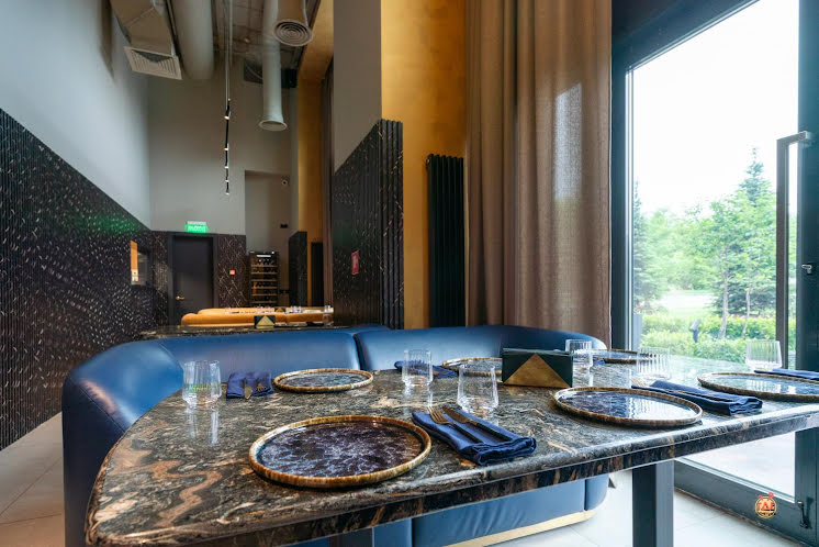 Зал с камином  в «Гарда бар» фотография №16