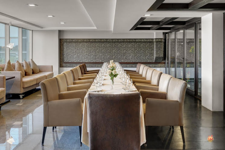 Балкон над Большим залом в «Astro Plaza» фотография №1