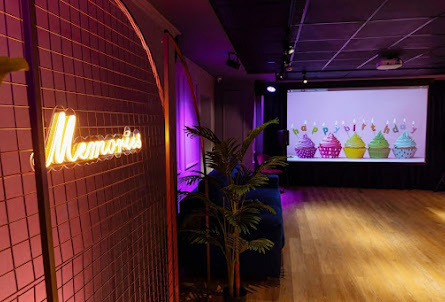 Основной зал  в Основной зал 