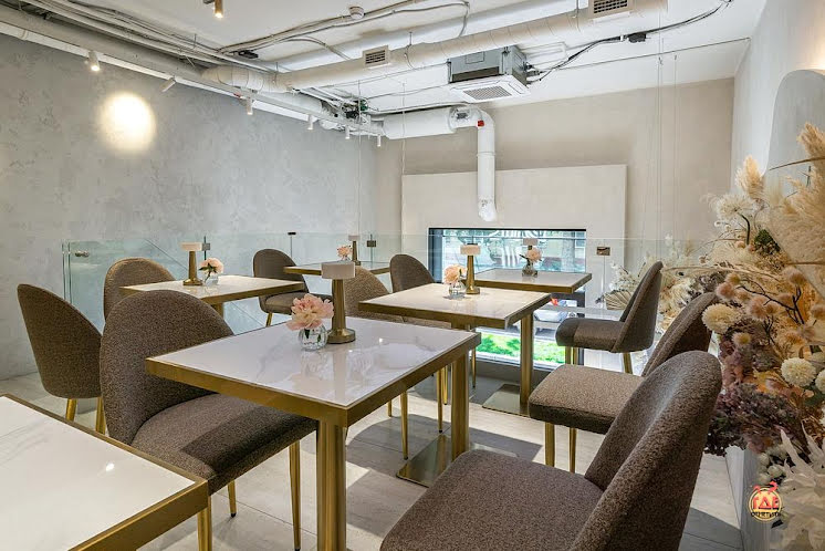 Зал ресторана  в «Date» фотография №8