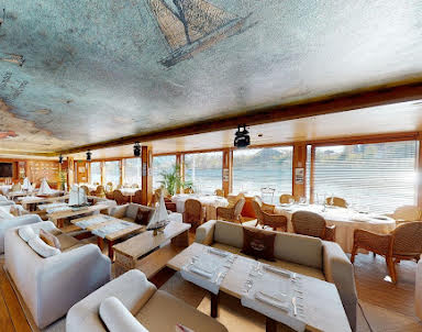  ресторан Yacht Event