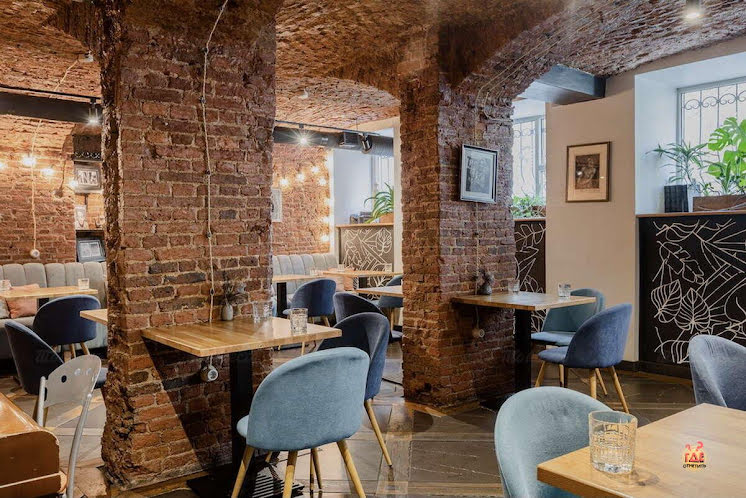 Основной зал в «Juno» фотография №10