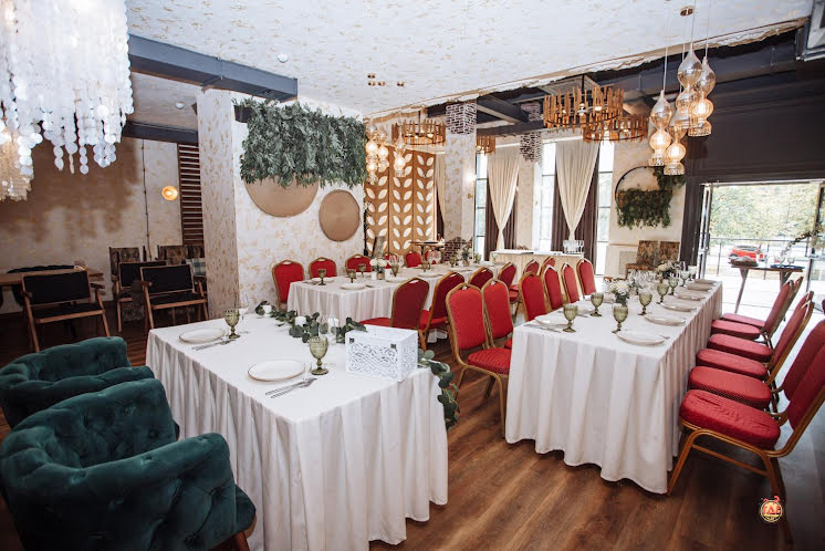 Большой зал в «Грузинские истории» фотография №1