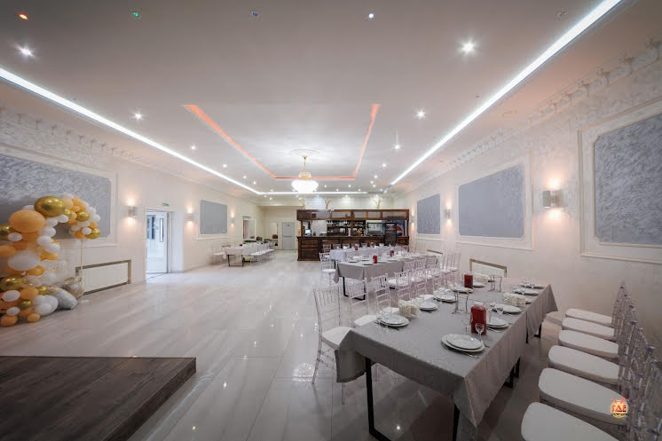 Зал ресторана  в «Зеленая роща» фотография №6