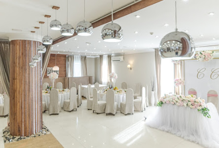 Зал «Белый» в Зал «Золотой»