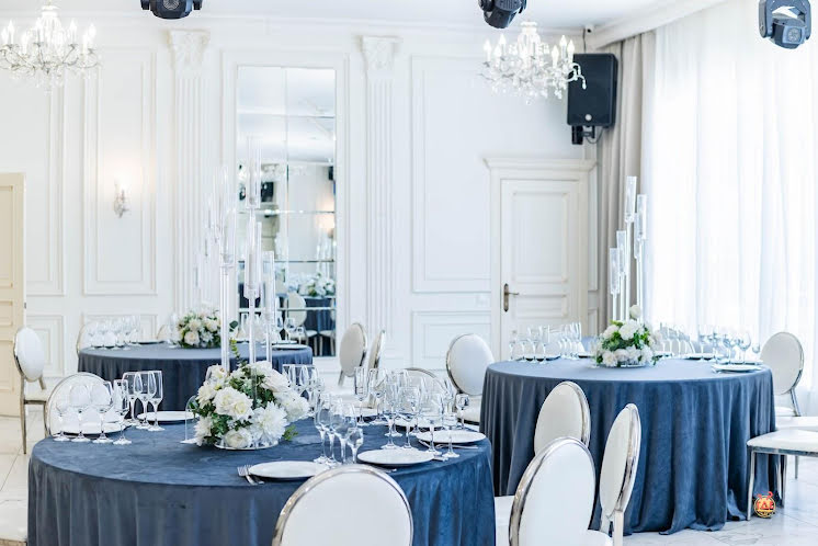 Зал «Лев Толстой» в «Еда и Миръ» фотография №9