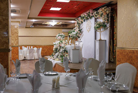 Зал «Трансформер» в Зал «Разгуляево»