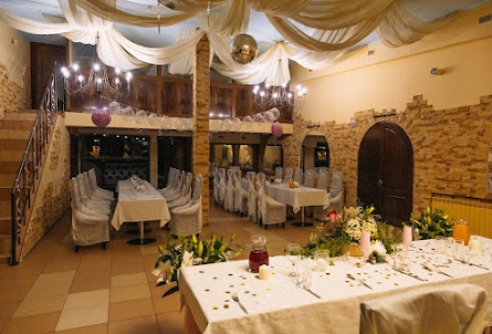 Основной зал в Малый зал