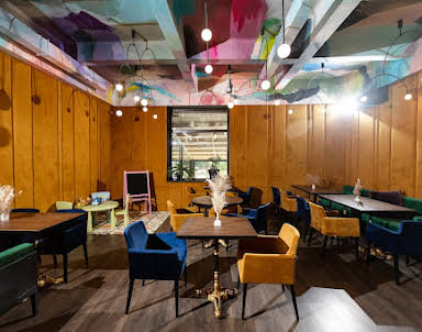  ресторан Сабли-Зубы