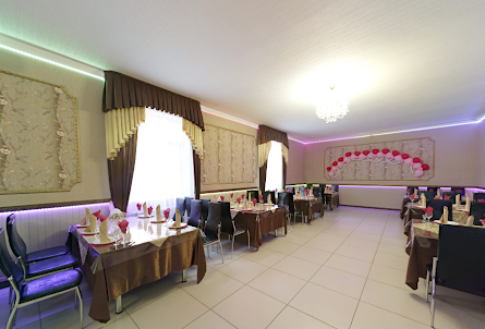 Зал на 80 человек в Зал на 35 человек