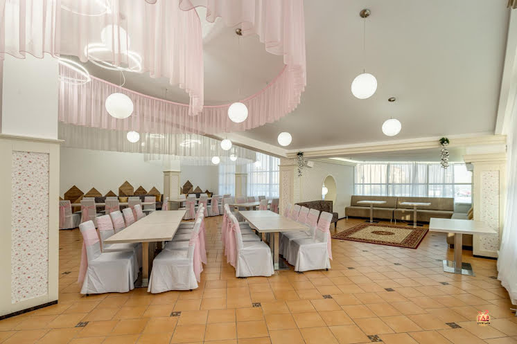 Большой банкетный зал в «Восточная околица» фотография №7