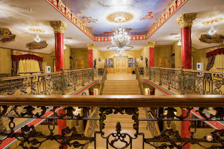 Королевский зал в «Весенний дворец» фотография №1