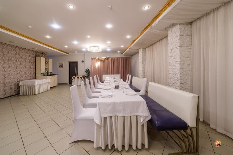 Основной зал в «Красная поляна» фотография №10