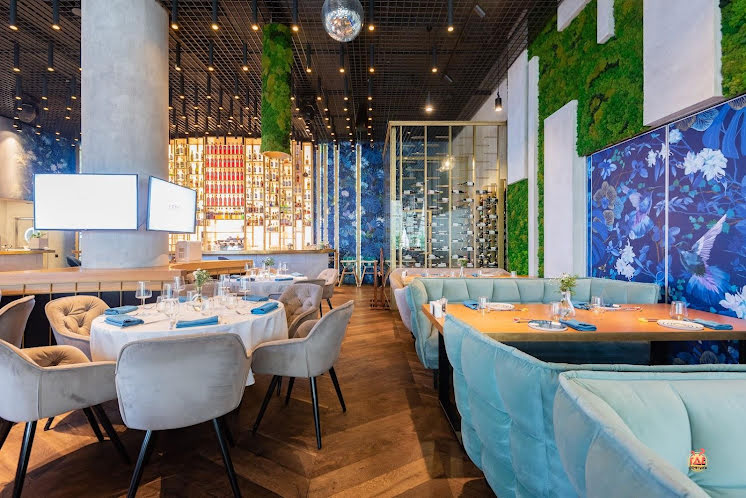 Основной зал в «Лето» фотография №8