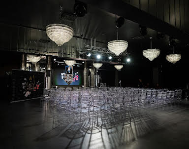  ресторан La Riva Hall