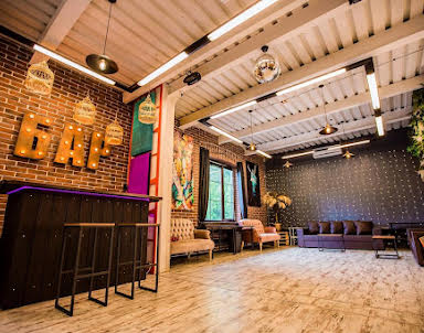  ресторан КомоД и Амулет