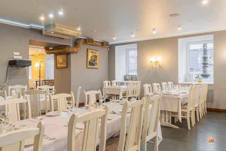 Угловой зал в «Чайковский на Театральной» фотография №5