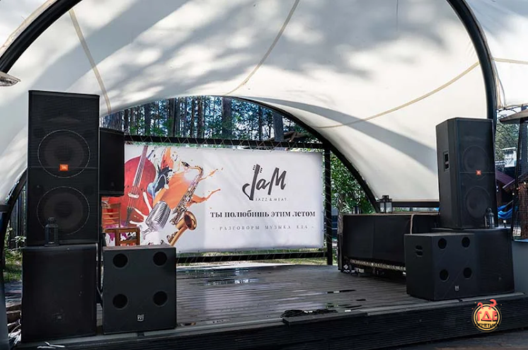 Шатёр в «Jazz and Meat» фотография №6