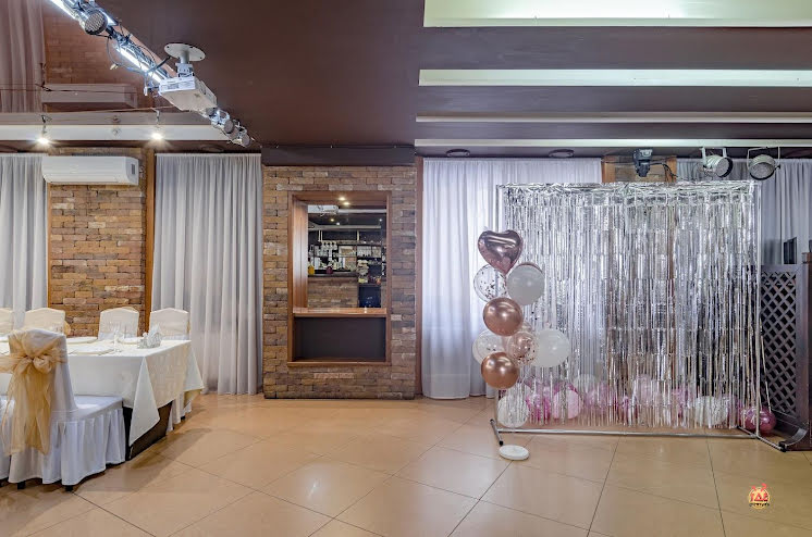 Основной зал в «Корона» фотография №7