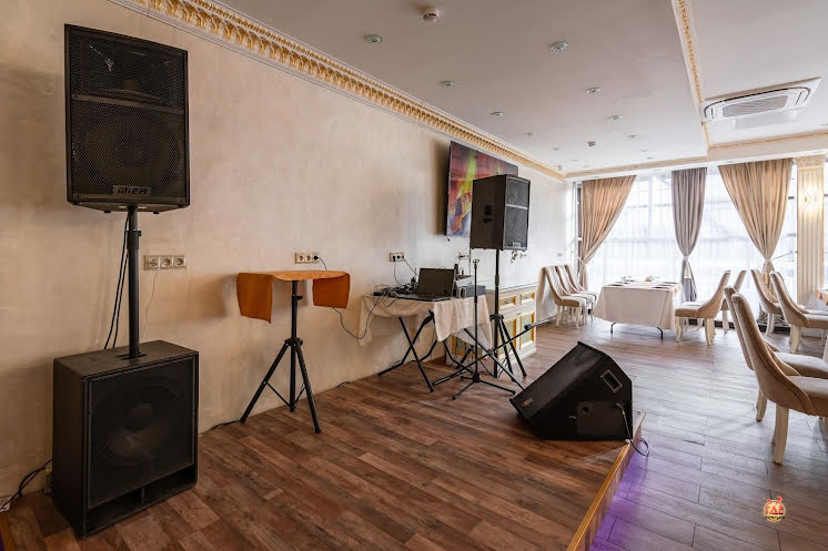 Основной зал в «Кристалл» фотография №5