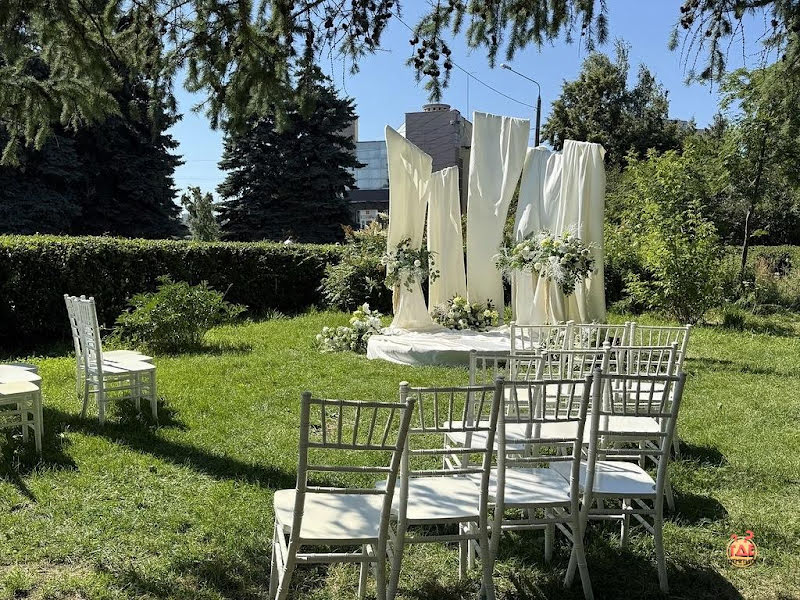 MORE AMORE фотография №1