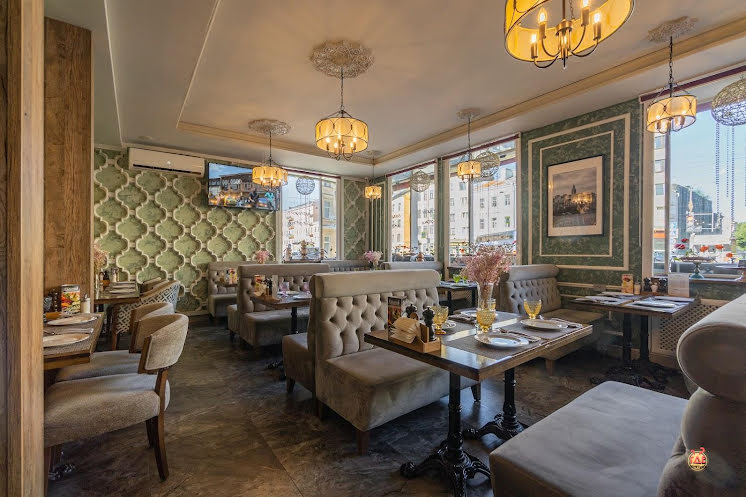 Основной зал в «Галата на Лиговском» фотография №17